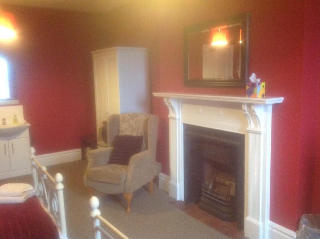 Portland House Hotel Llandrindod Wells Room photo